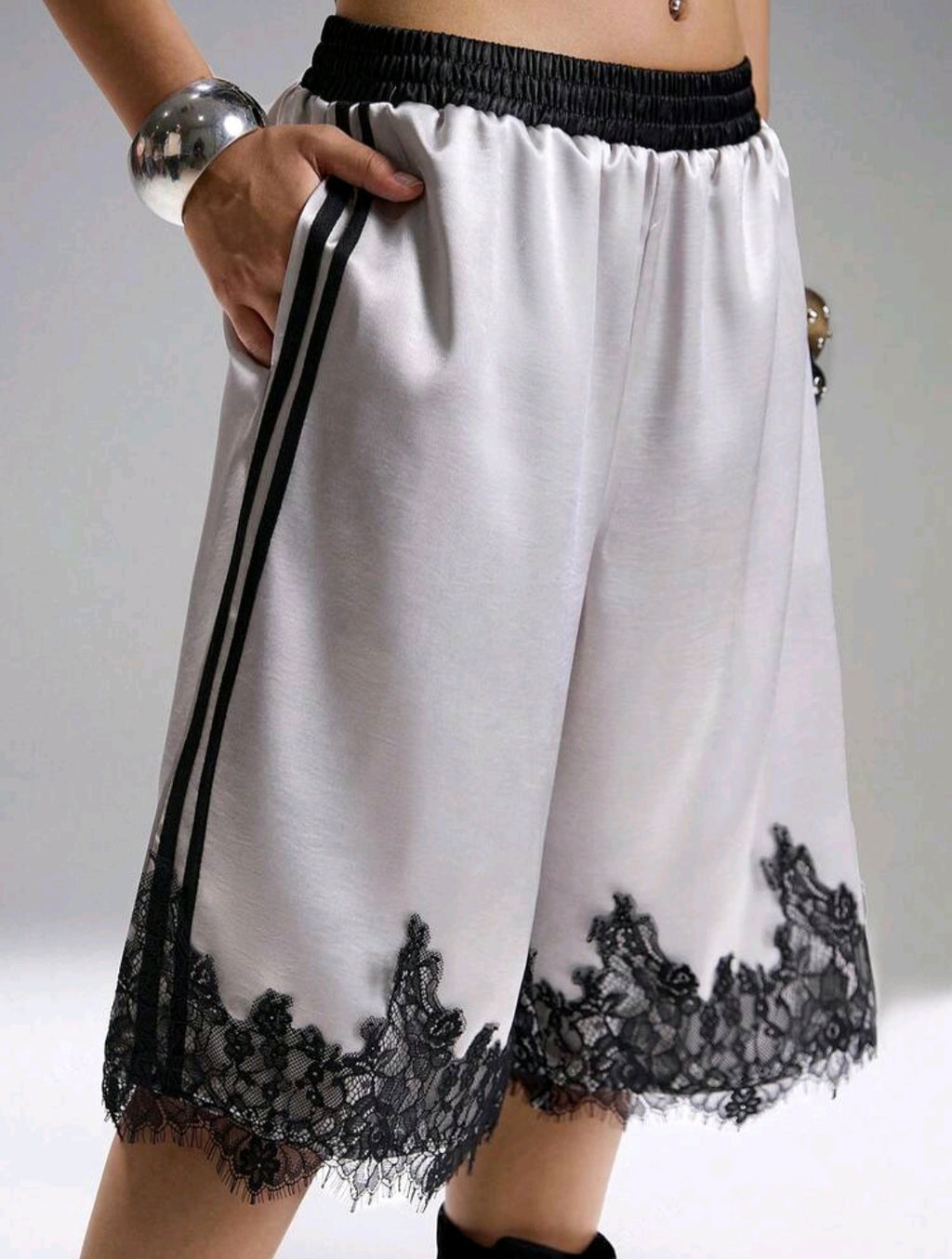 Contrast, Loose Shorts With Black Lace Trim UK-16