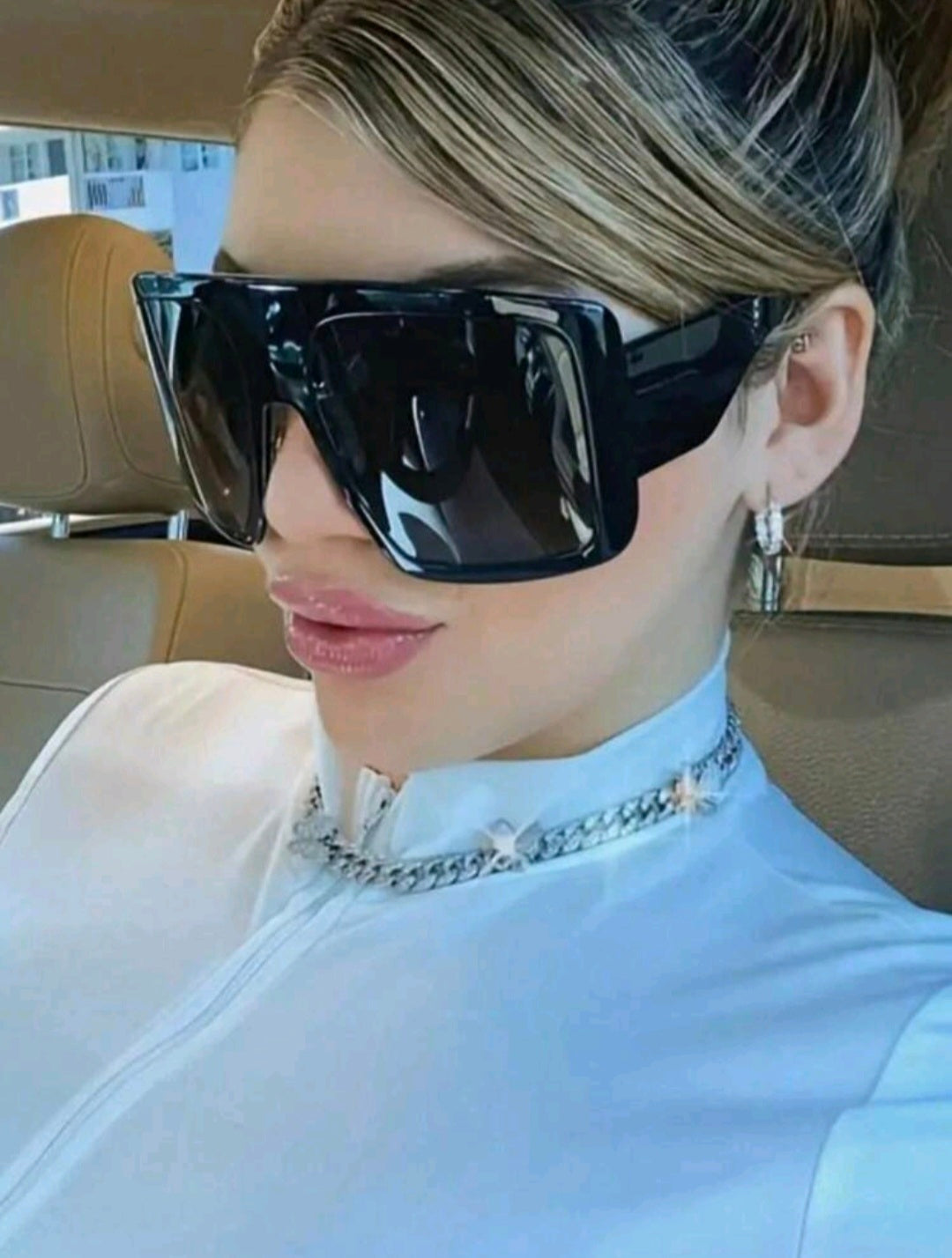 Black Square Curve Sunnies